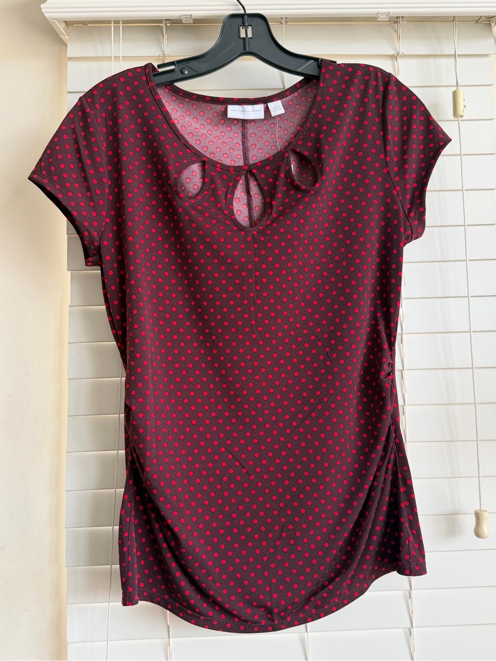 New York & Company Red Polka Dot Keyhole Cap Sleeve Top